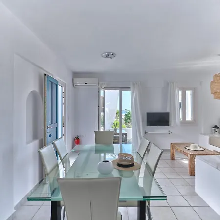 Ilios Home, Walking Distance From Logaras Sandy Beach, Paros Апартаменты