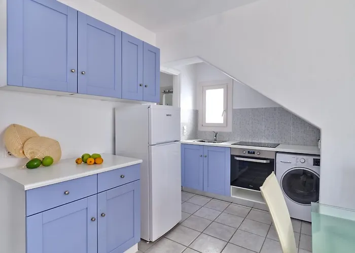 Ilios Home, Walking Distance From Logaras Sandy Beach, Paros Appartement