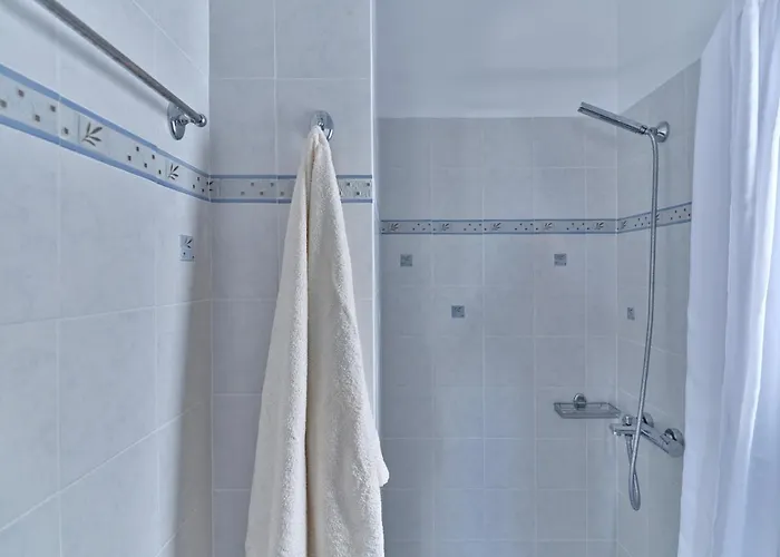 Ilios Home, Walking Distance From Logaras Sandy Beach, Paros アパート